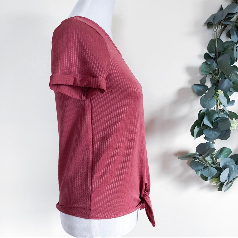 green envelope | red tie front short sleeve - Picture 3 of 5